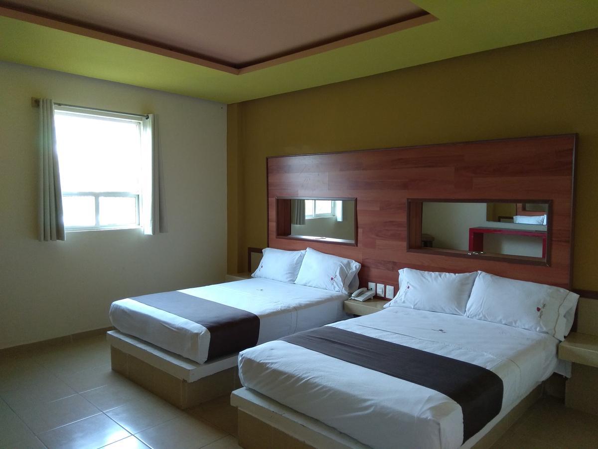 Hotel Rubi Manzanillo Bagian luar foto
